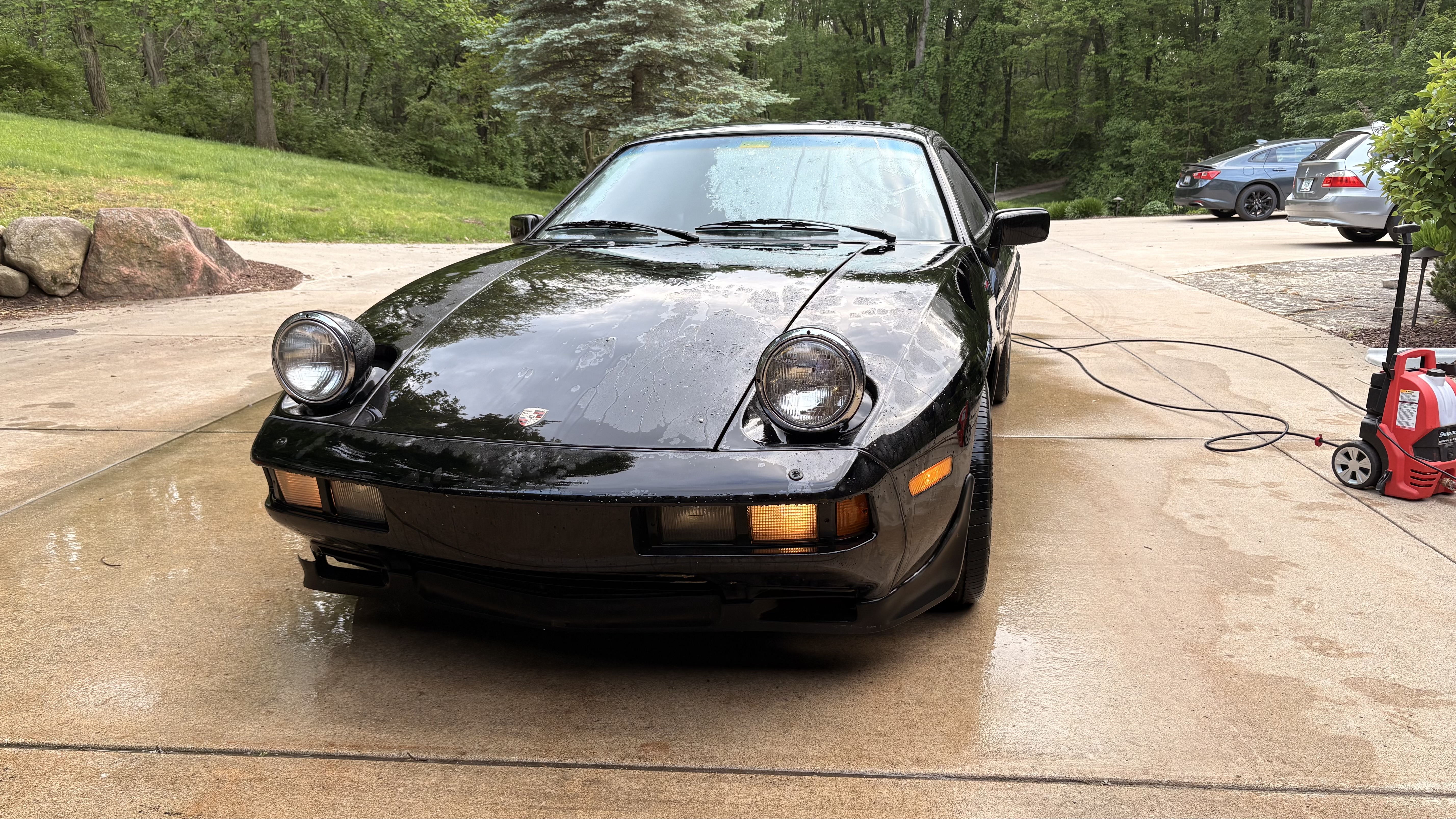 928 on the lift during diagnostics