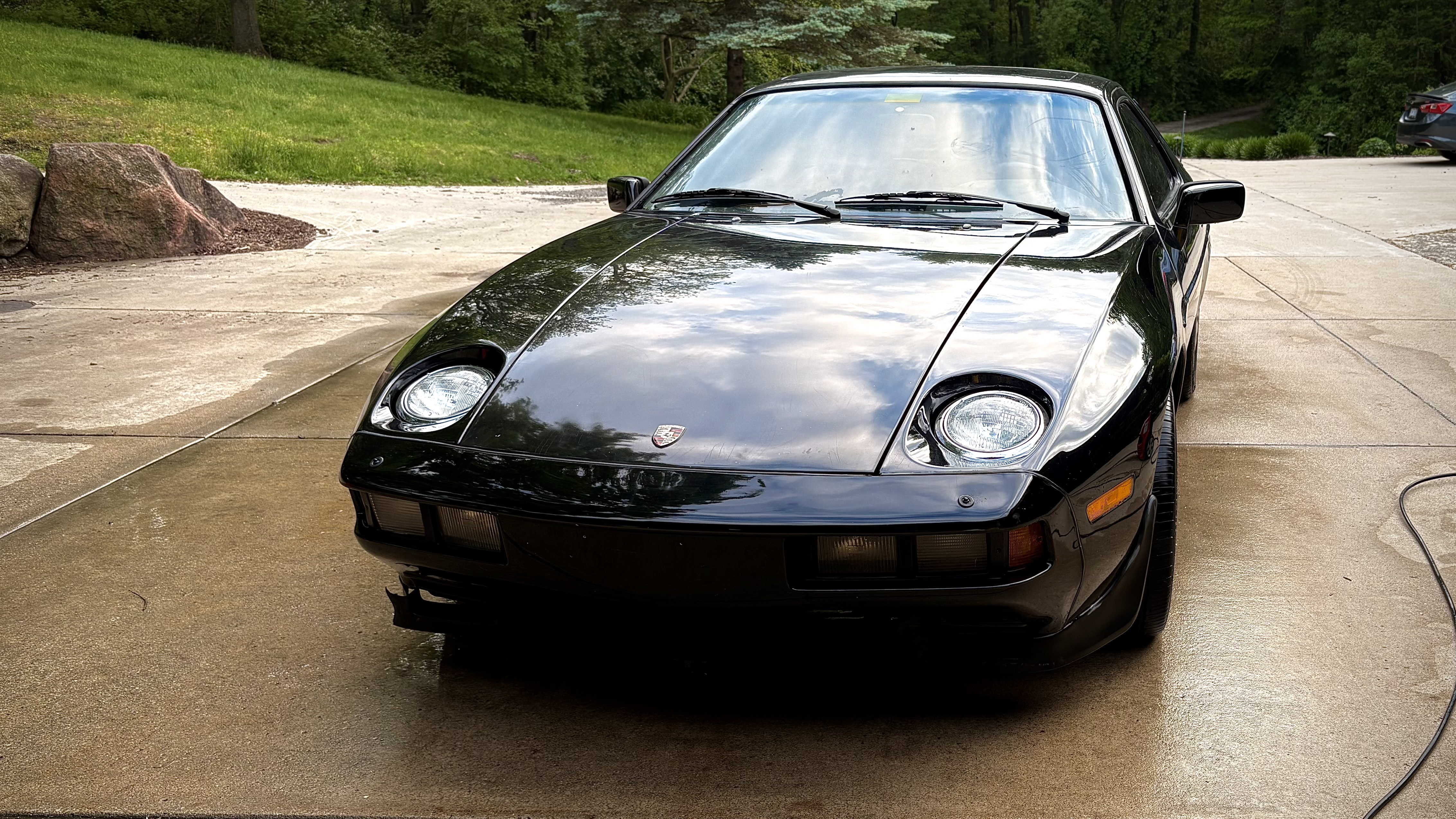 Porsche 928